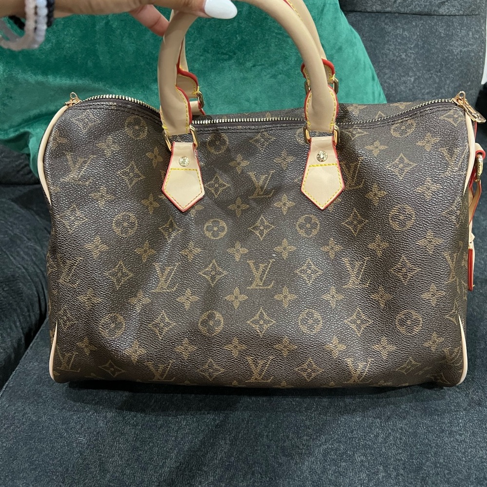 Purse - Picture 1 of 4